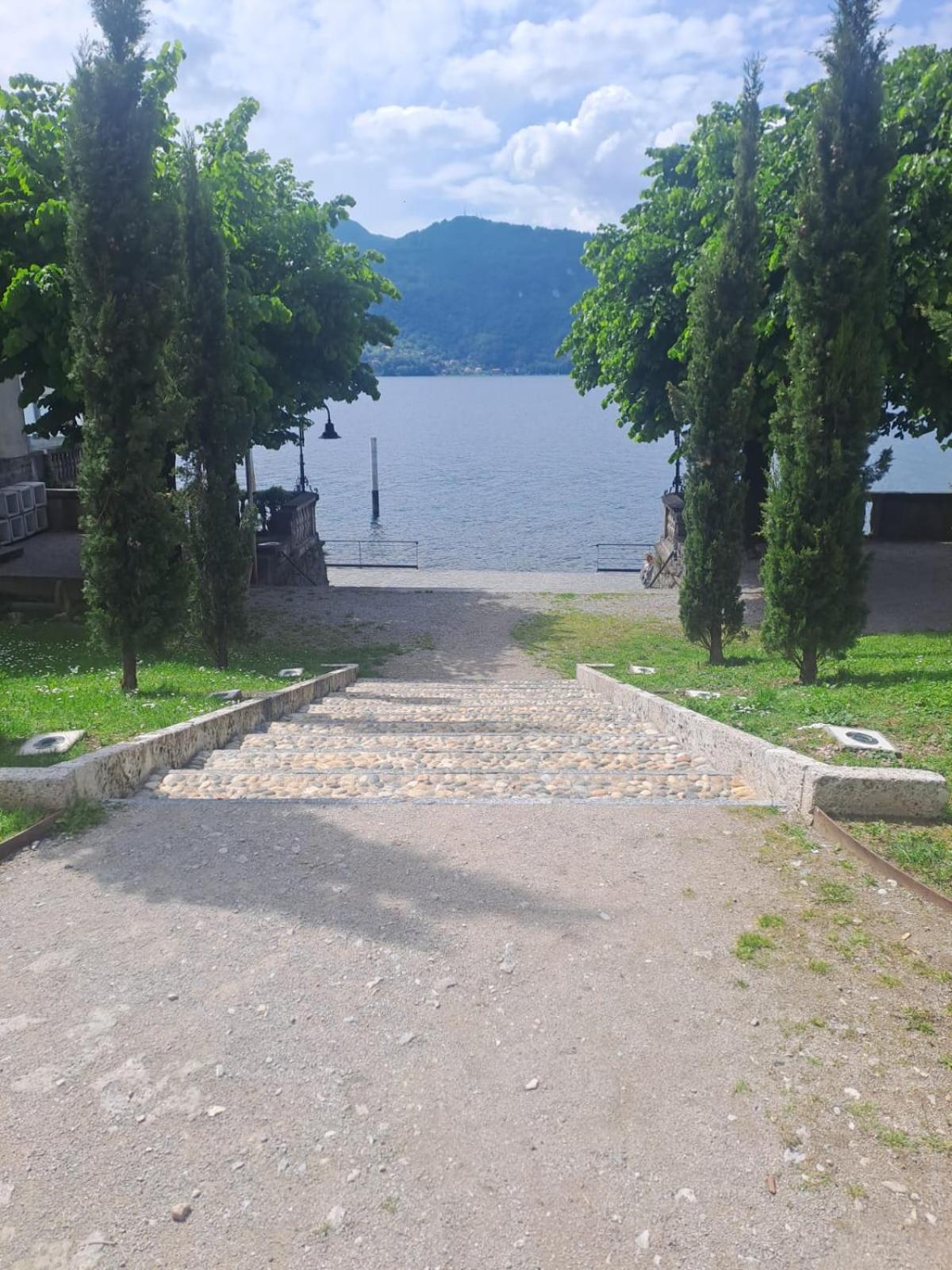 Il Gatto E La Volpe Foresteria Lombarda Lierna Exterior foto